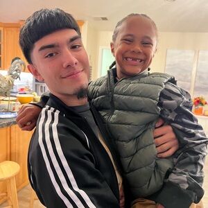 Meet your Posher, Leila